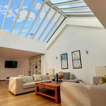 Down Town Spacious Duplex With Private Parking & Game Room Bruselas Exterior foto